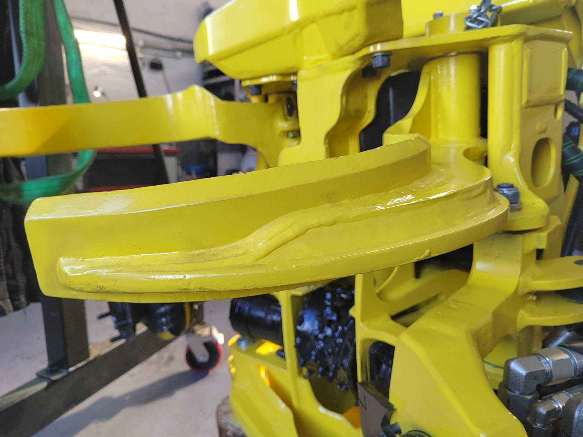 John Deere H412 - Image 7